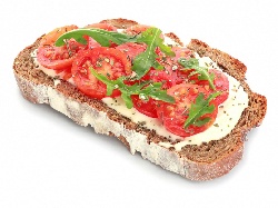 Сандвичи с крема сирене с подправки, чери домати и рукола - снимка на рецептата